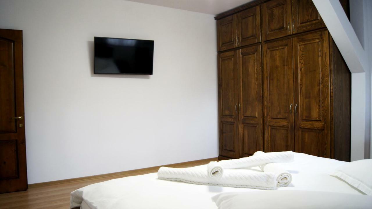 Anemona'S House In The Center Of Sibiu Villa Buitenkant foto